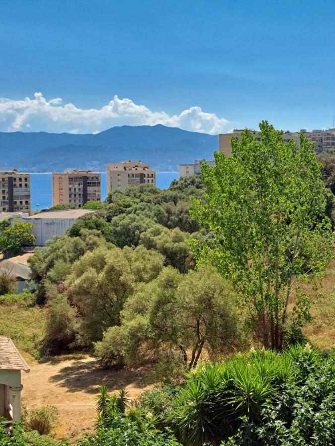 Appartement Vue Mer Avec Parking Ajaccio  Exterior foto