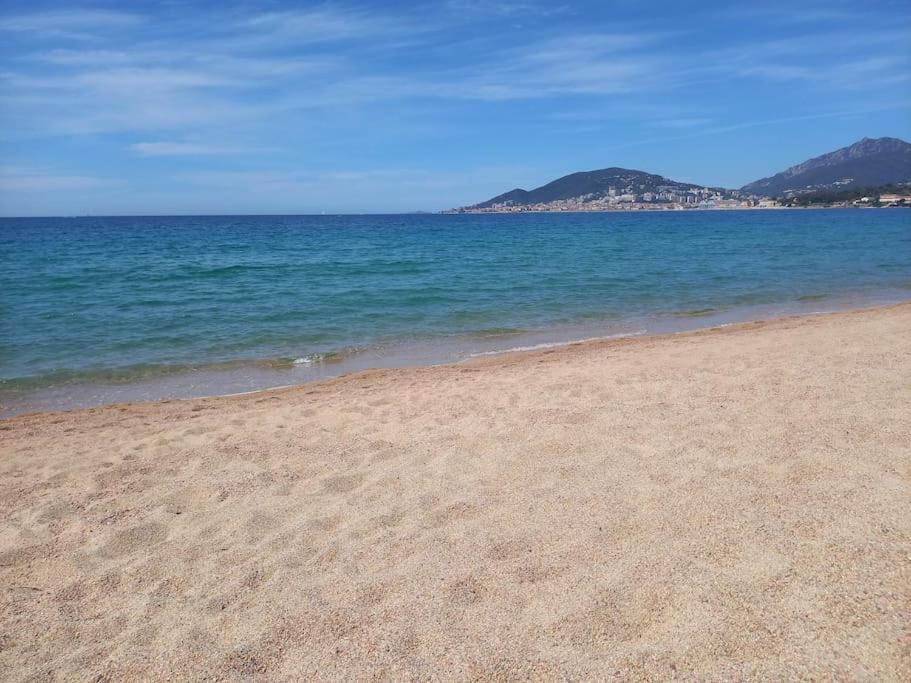Appartement Vue Mer Avec Parking Ajaccio  Exterior foto